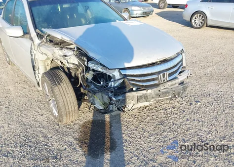 2011 Honda Accord 2.4 Ex-L из США, поврежденный, VIN 1HGCP2F83BA143718